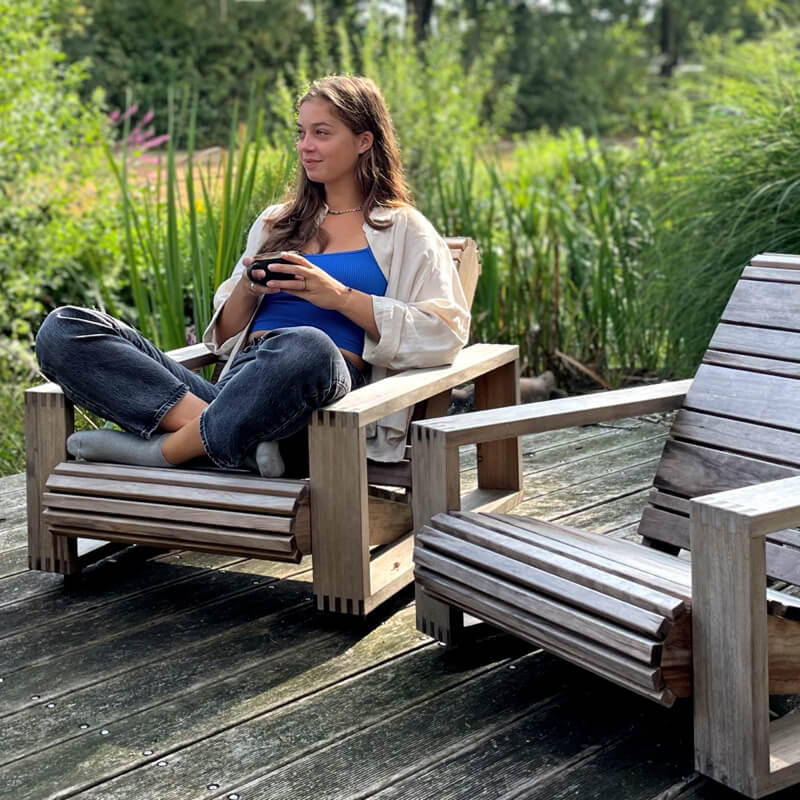 Zittem One Mood 1 ZITTEM One lage tuinstoel - sfeerfoto